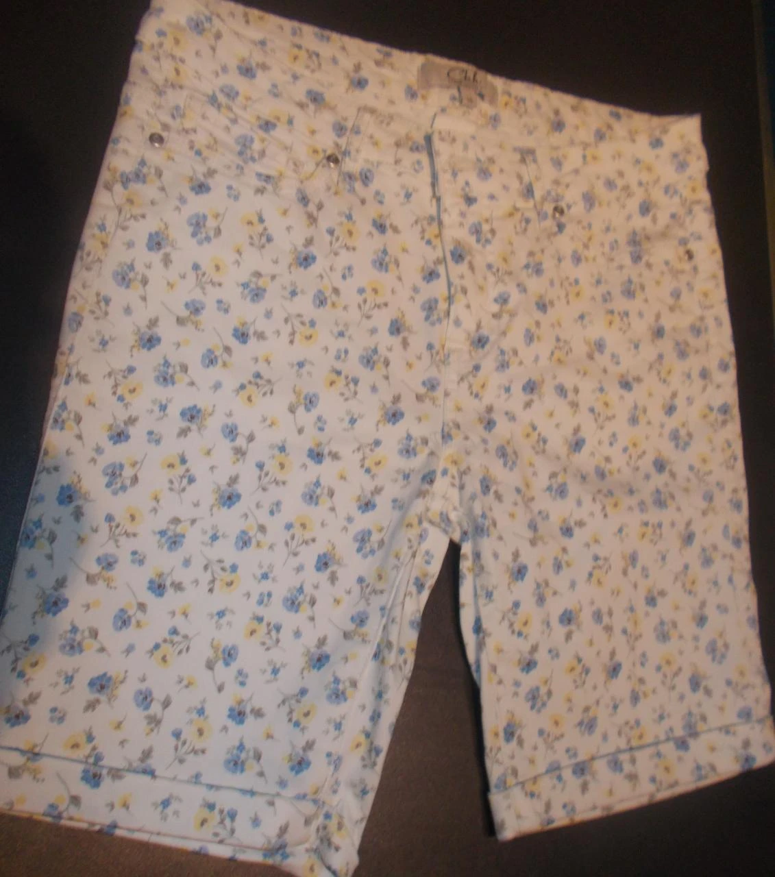 Magnificent women's Bermuda shorts, size 38 – photo 4